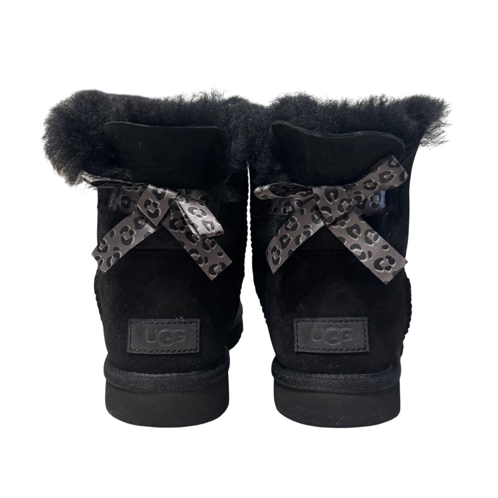 UGG Mini Bailey Bow II Exotic Black Boots Womens 7 Leopard Print 1102972 Good